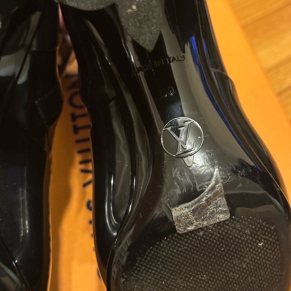 Louis Vuitton Silhouette Black Heeled Ankle Boots - Picture 8 of 9
